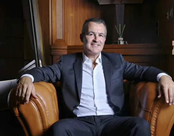 ELM - Iván Ballesteros